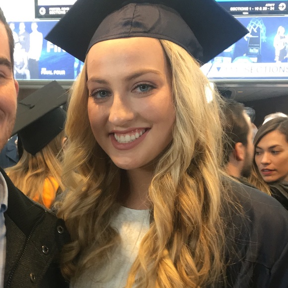 Meet your Posher, Jillian - Picture 1 of 1